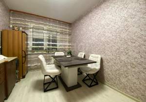 3-к квартира, вторичка, 78м2, 4/10 этаж