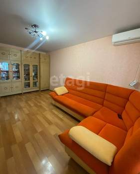 2-к квартира, вторичка, 48м2, 9/9 этаж