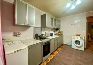 3-к квартира, вторичка, 72м2, 1/10 этаж