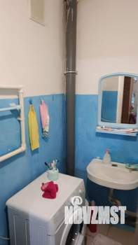 2-к квартира, вторичка, 56м2, 1/10 этаж