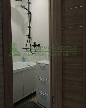 2-к квартира, вторичка, 43м2, 9/9 этаж