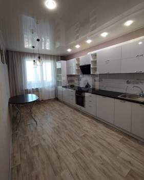 3-к квартира, вторичка, 80м2, 10/10 этаж