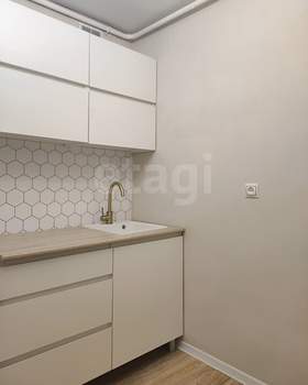 2-к квартира, вторичка, 42м2, 2/5 этаж