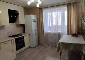 2-к квартира, вторичка, 74м2, 4/10 этаж