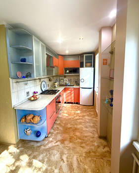 3-к квартира, вторичка, 62м2, 1/5 этаж