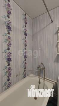 2-к квартира, вторичка, 44м2, 1/4 этаж