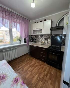 3-к квартира, вторичка, 63м2, 6/10 этаж