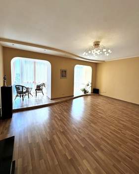 3-к квартира, вторичка, 111м2, 5/10 этаж