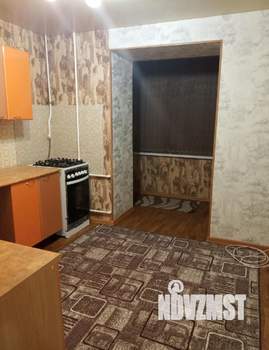 2-к квартира, вторичка, 52м2, 1/5 этаж