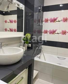 2-к квартира, вторичка, 68м2, 6/10 этаж