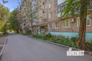 2-к квартира, вторичка, 46м2, 1/9 этаж