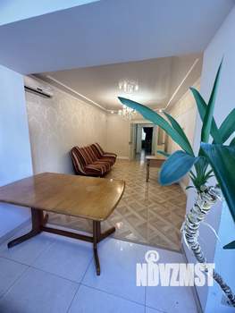 3-к квартира, вторичка, 101м2, 1/10 этаж