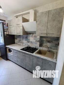 3-к квартира, вторичка, 63м2, 8/9 этаж