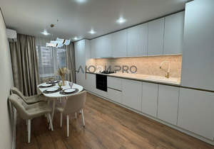 3-к квартира, вторичка, 86м2, 1/10 этаж