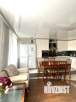 2-к квартира, вторичка, 60м2, 4/10 этаж