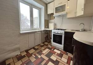 4-к квартира, вторичка, 65м2, 3/5 этаж