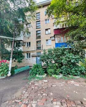 3-к квартира, вторичка, 61м2, 1/5 этаж