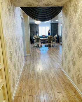 3-к квартира, вторичка, 100м2, 10/10 этаж