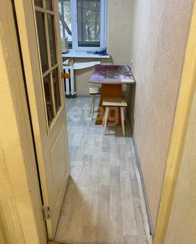 3-к квартира, вторичка, 60м2, 1/5 этаж