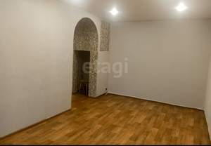 2-к квартира, вторичка, 42м2, 1/5 этаж