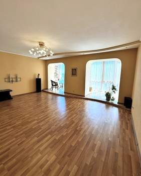 3-к квартира, вторичка, 111м2, 5/10 этаж
