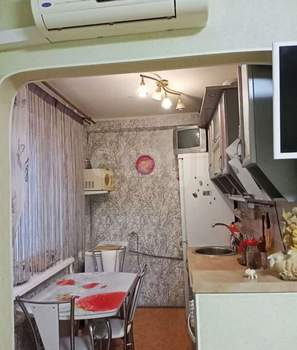 2-к квартира, вторичка, 44м2, 1/5 этаж