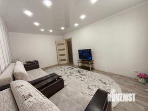 3-к квартира, вторичка, 90м2, 1/10 этаж
