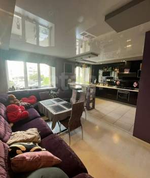 4-к квартира, вторичка, 120м2, 2/10 этаж