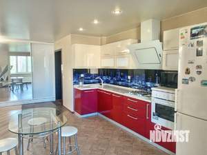 2-к квартира, вторичка, 61м2, 9/10 этаж