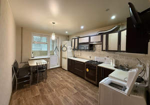 2-к квартира, вторичка, 63м2, 2/10 этаж