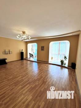 3-к квартира, вторичка, 111м2, 5/10 этаж