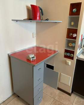 3-к квартира, вторичка, 76м2, 8/10 этаж