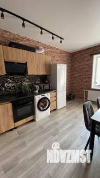 2-к квартира, вторичка, 60м2, 1/10 этаж