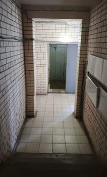 2-к квартира, вторичка, 56м2, 1/10 этаж