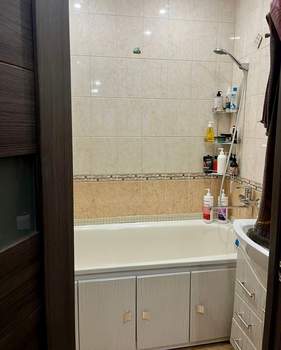 3-к квартира, вторичка, 65м2, 4/10 этаж