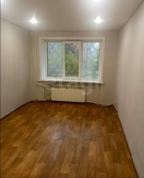 2-к квартира, вторичка, 42м2, 1/5 этаж