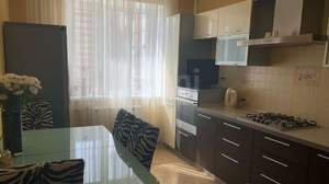 4-к квартира, вторичка, 143м2, 6/10 этаж