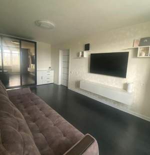 1-к квартира, вторичка, 42м2, 5/10 этаж