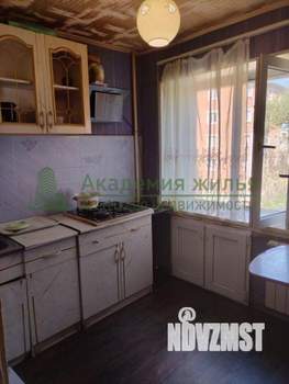 2-к квартира, вторичка, 39м2, 3/5 этаж