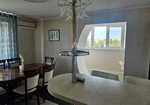 3-к квартира, вторичка, 105м2, 10/10 этаж