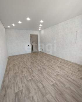 3-к квартира, вторичка, 80м2, 10/10 этаж