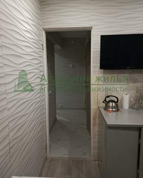 2-к квартира, вторичка, 43м2, 9/9 этаж