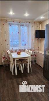 3-к квартира, вторичка, 80м2, 1/10 этаж