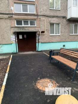 4-к квартира, вторичка, 58м2, 5/5 этаж