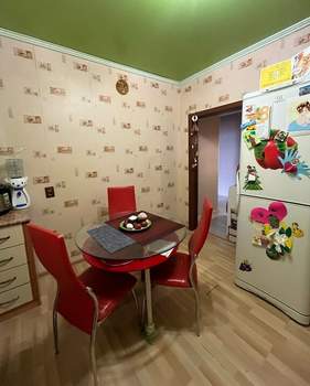 3-к квартира, вторичка, 77м2, 1/5 этаж