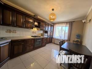 2-к квартира, вторичка, 61м2, 3/10 этаж