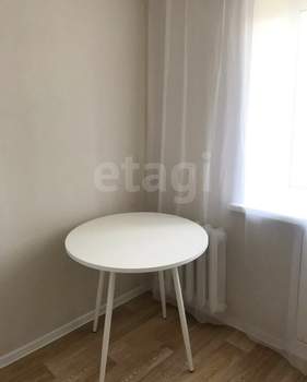 2-к квартира, вторичка, 42м2, 2/5 этаж