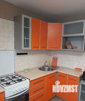 2-к квартира, вторичка, 63м2, 4/10 этаж
