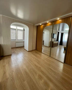 2-к квартира, вторичка, 61м2, 5/10 этаж