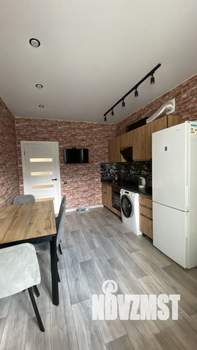 2-к квартира, вторичка, 60м2, 1/10 этаж